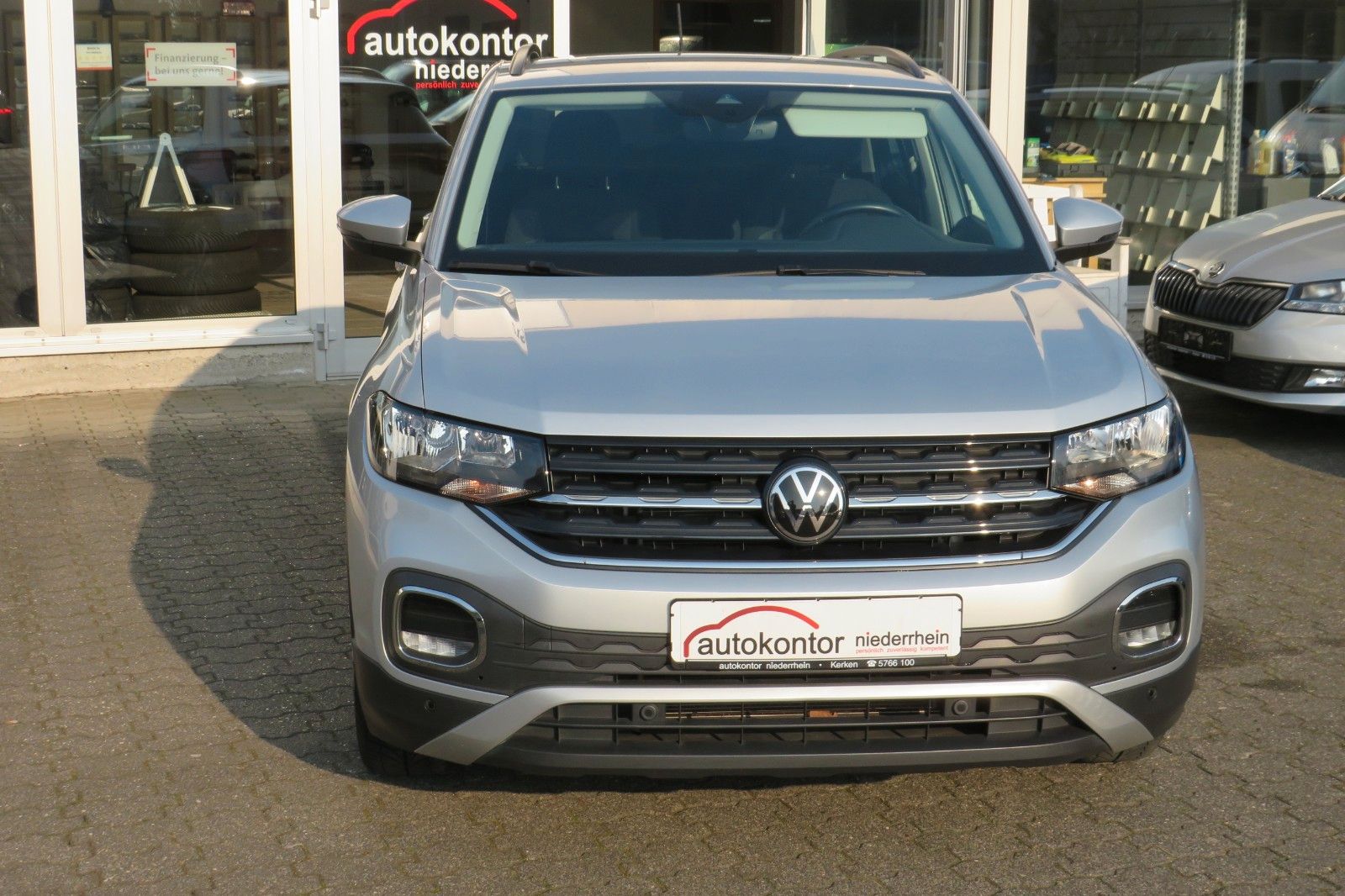 Fahrzeugabbildung Volkswagen T-Cross Active ACC NAVI APP GJ SITZH. PDC 1HD