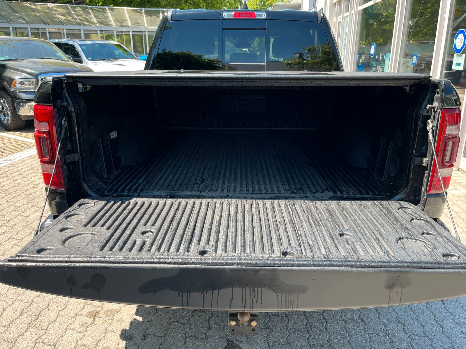 Fahrzeugabbildung Dodge RAM 1500 Laramie Sport *LPG*AHK*Navi*