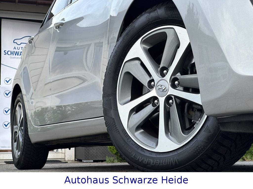 HYUNDAI i30 – Vorschaubild 8