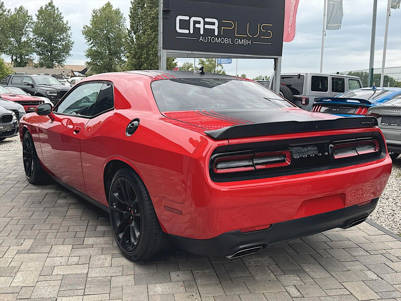Fahrzeugabbildung Dodge Challenger 6.4 V8 SRT 392 SCAT PACK SHAKER R/T