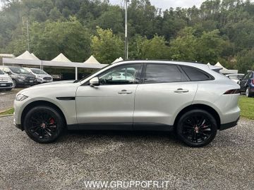 Jaguar F-Pace - 4