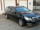 Mercedes-Benz E 350 E T-Modell E 350 CDI/Kamera/Pano/AHK - Mercedes-Benz E 350: T