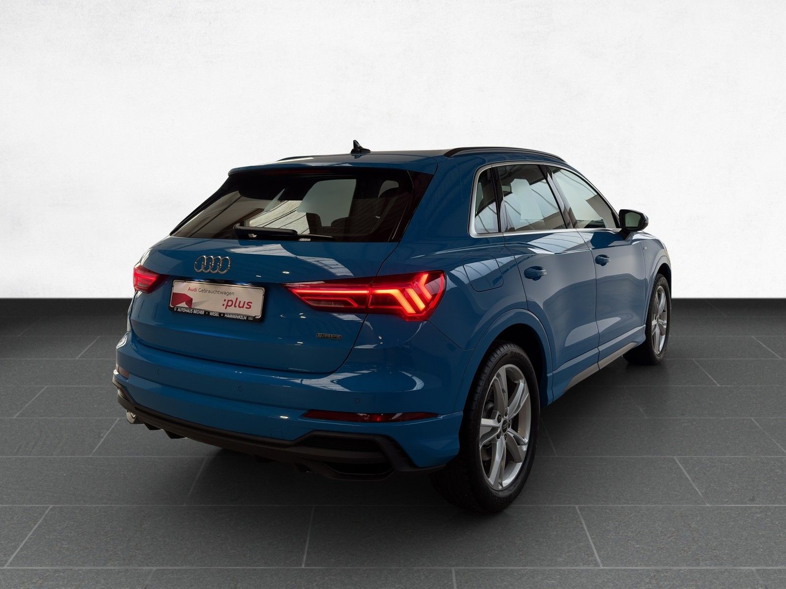 Audi Q3 S line 40 TFSI quattro S tronic /AHK/Pano/LED imagem 3