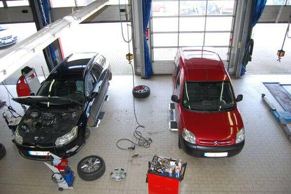 showroom-image-top