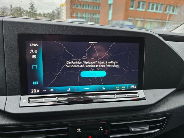 Fahrzeugabbildung Volkswagen Caddy Life Maxi inkl. Rollstuhlrampe