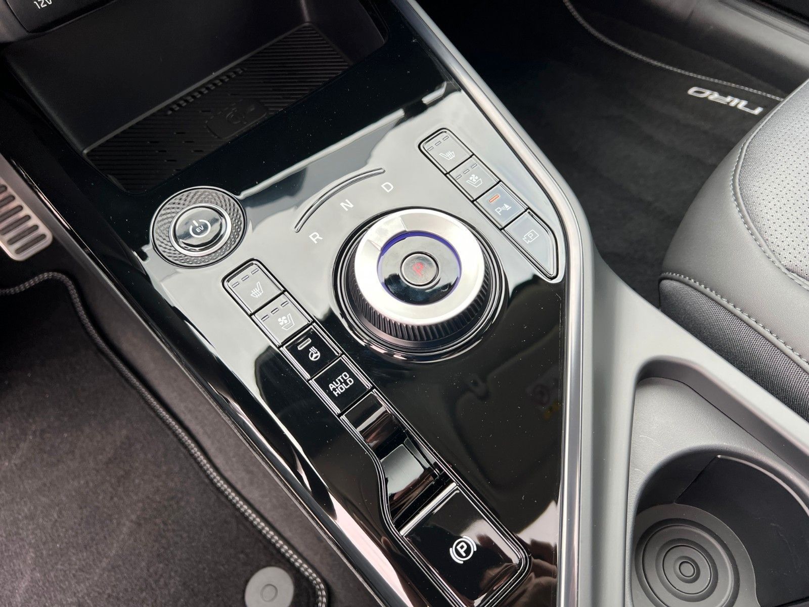 Fahrzeugabbildung Kia NIRO EV INS WP DW TEC REX SD GD STL