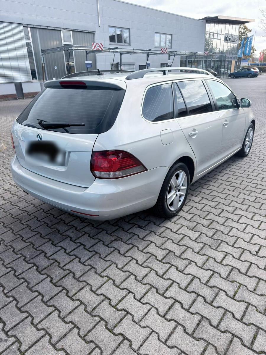 Volkswagen Golf 2010 — photo 9
