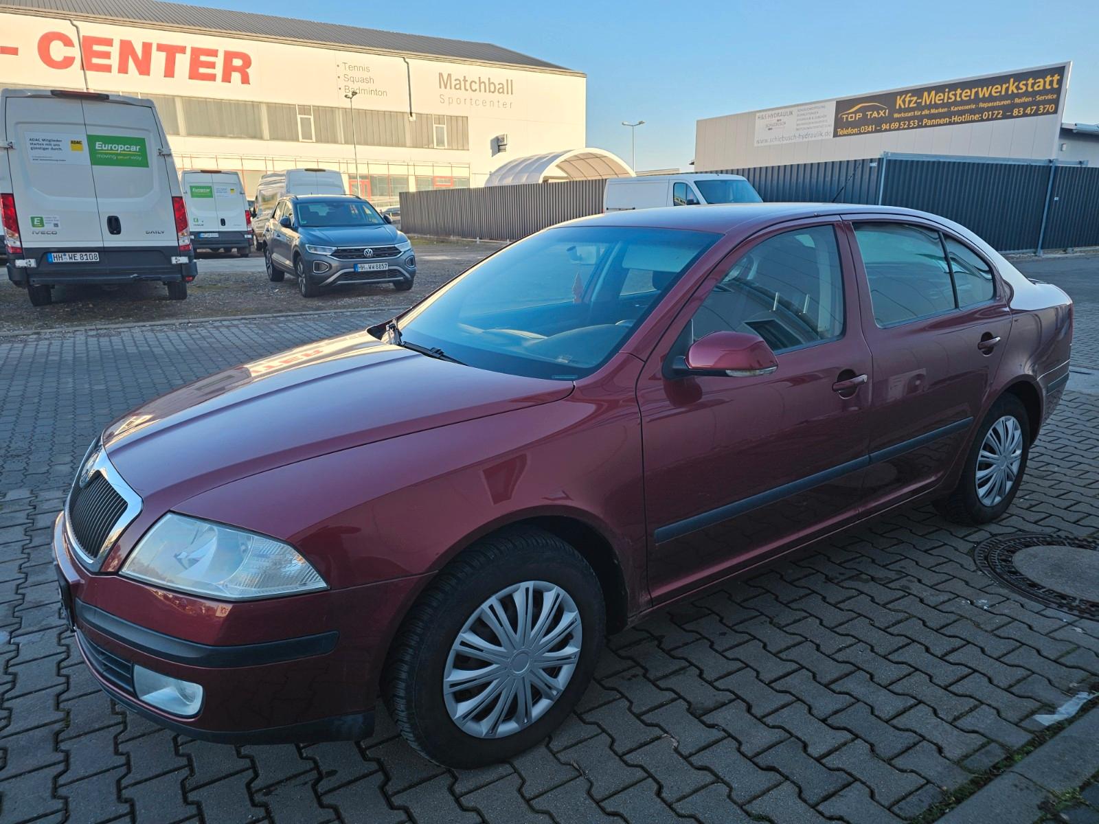 Skoda Octavia 1.6 FSI Elegance Klima Automatik