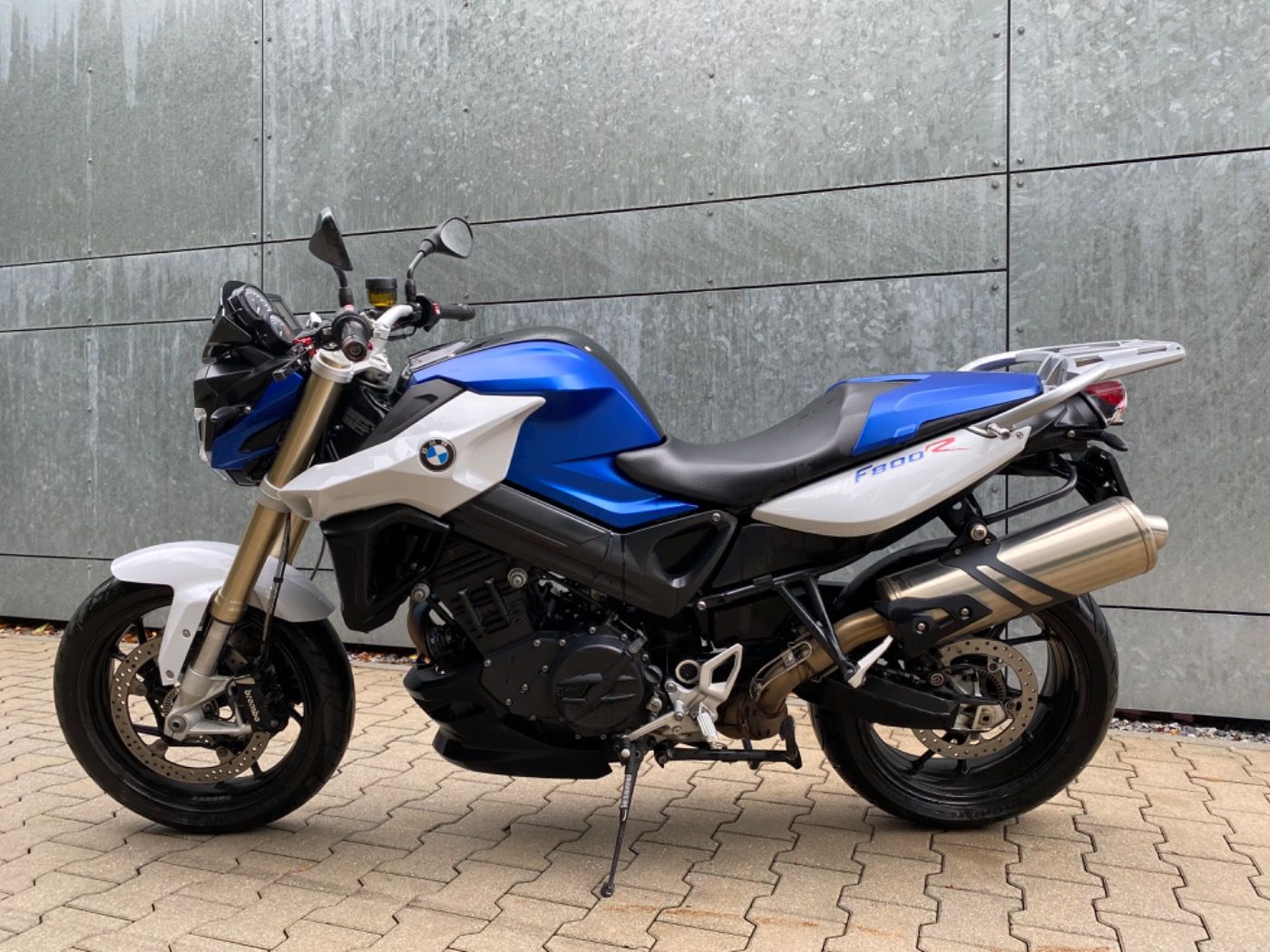 Fahrzeugabbildung BMW F 800 R Touren- und Dynamikpaket