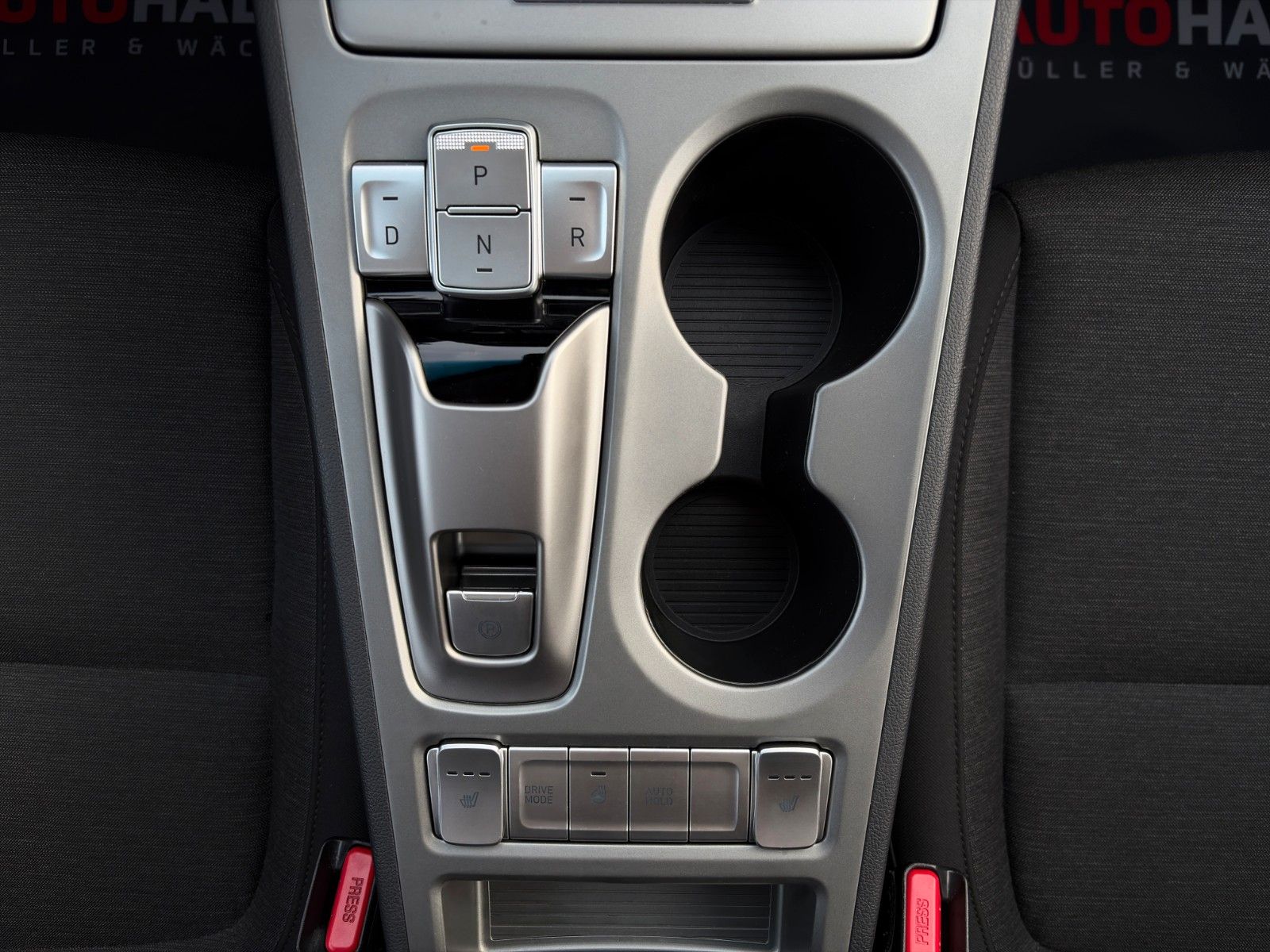 Fahrzeugabbildung Hyundai Kona Elektro Select 2WD CarPlay SHZ LHZ ACC