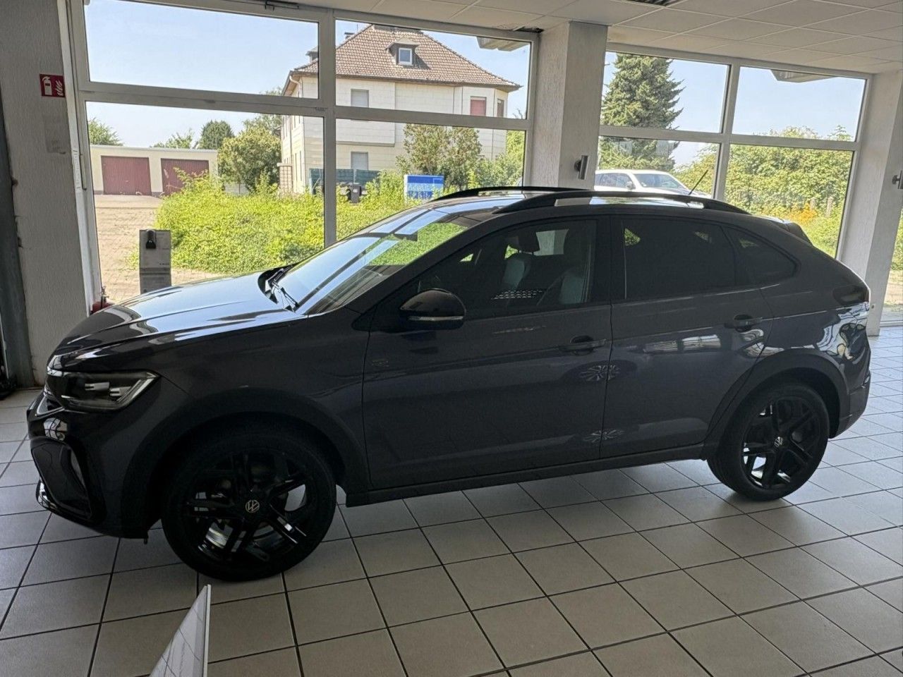 Volkswagen Taigo R-Line Black-Style Klima Rückfahrkamera imagem 3