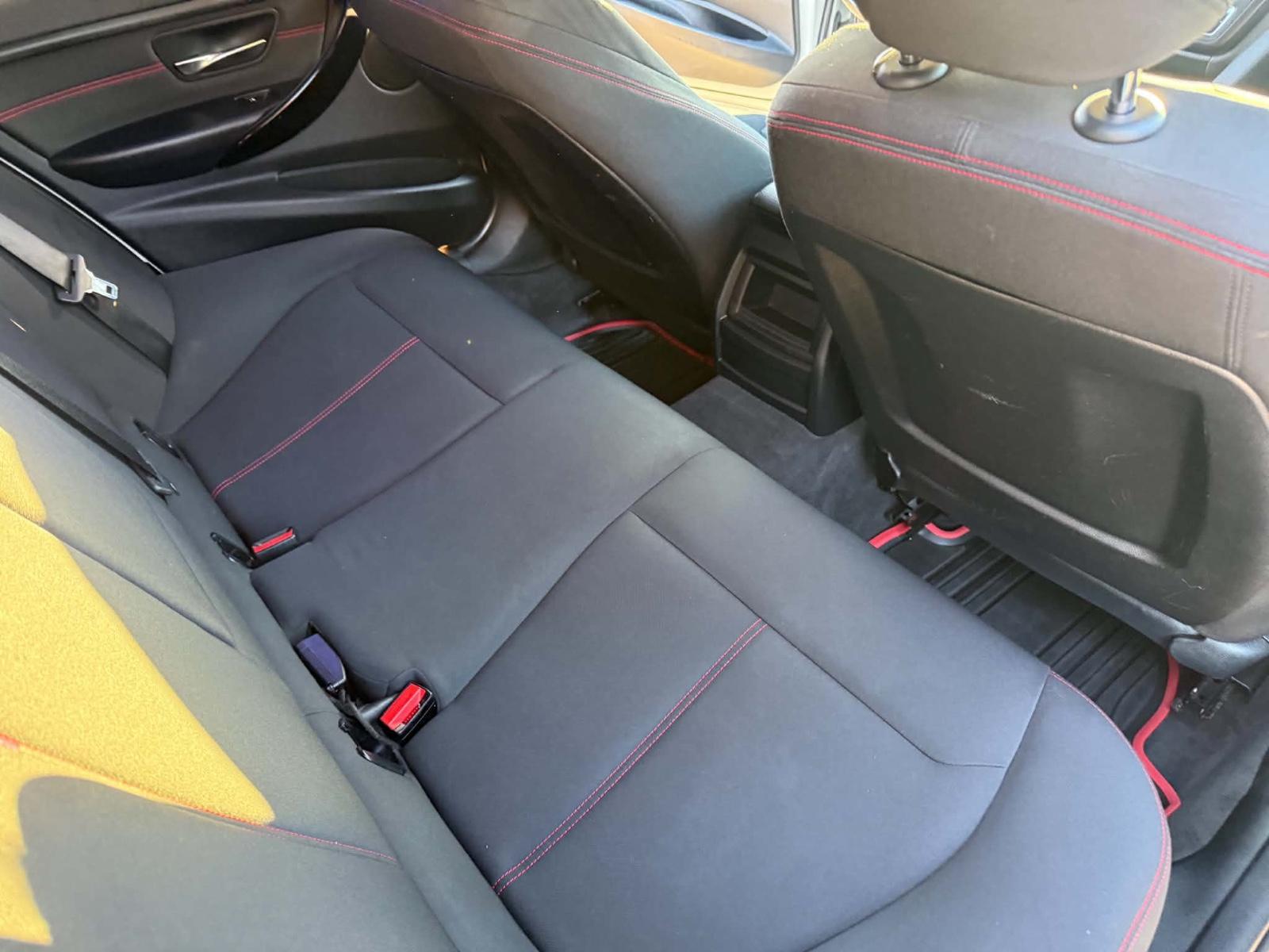 BMW 318 2014 — photo 8