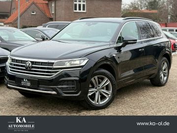 Volkswagen Touareg - 1