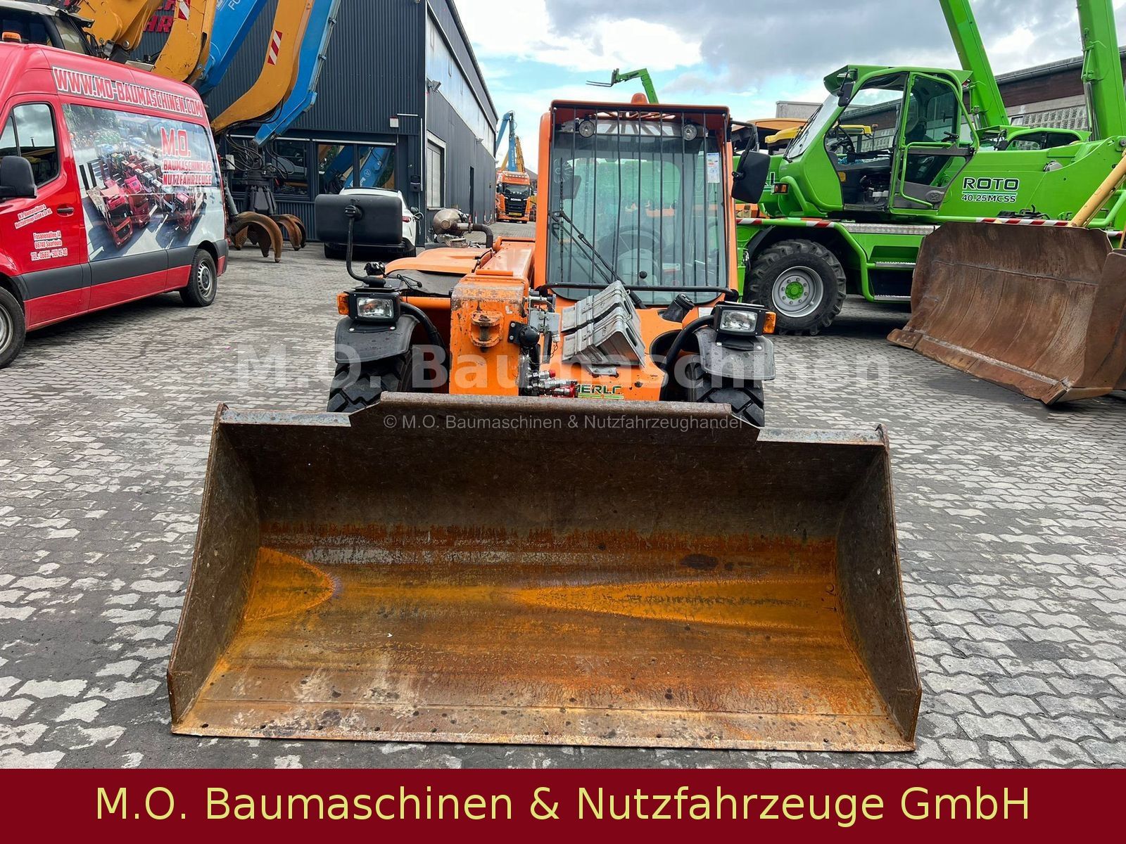 Fahrzeugabbildung Merlo P 25.6 / SW / Palettengabel / Schaufel