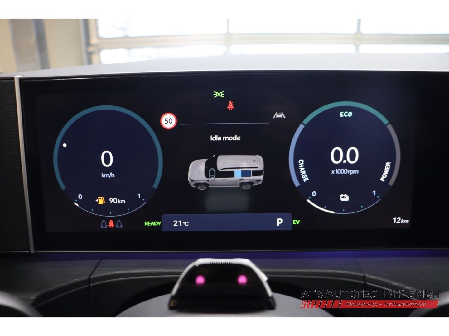 Fahrzeugabbildung Hyundai SANTA FE Hybrid MY26 1.6 T-GDi 6-AT 2WD Signatur