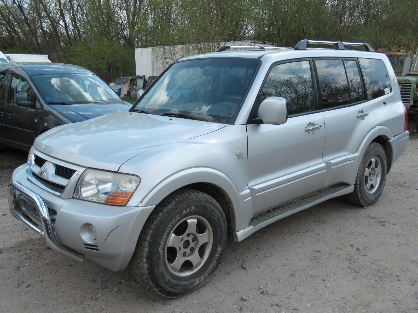 Mitsubishi Pajero 3.2 DiD=4x4=5-türig=7-Sitzer=Motorschaden