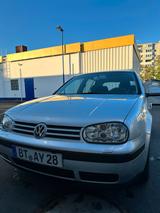 Volkswagen Golf IV 1.6 Benziner - Volkswagen Golf aus 2001: Iv