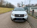 Dacia Sandero TCe 90 Stepway, Navi, Parkhilfe, Leder - Dacia Sandero von privat