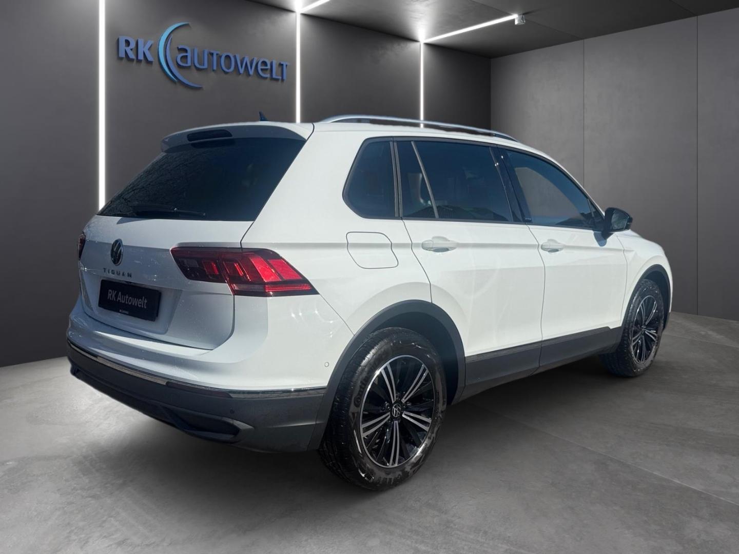 Volkswagen Tiguan Active 2.0 TDI 110kW 7-Gang DSG, миниатюра 4