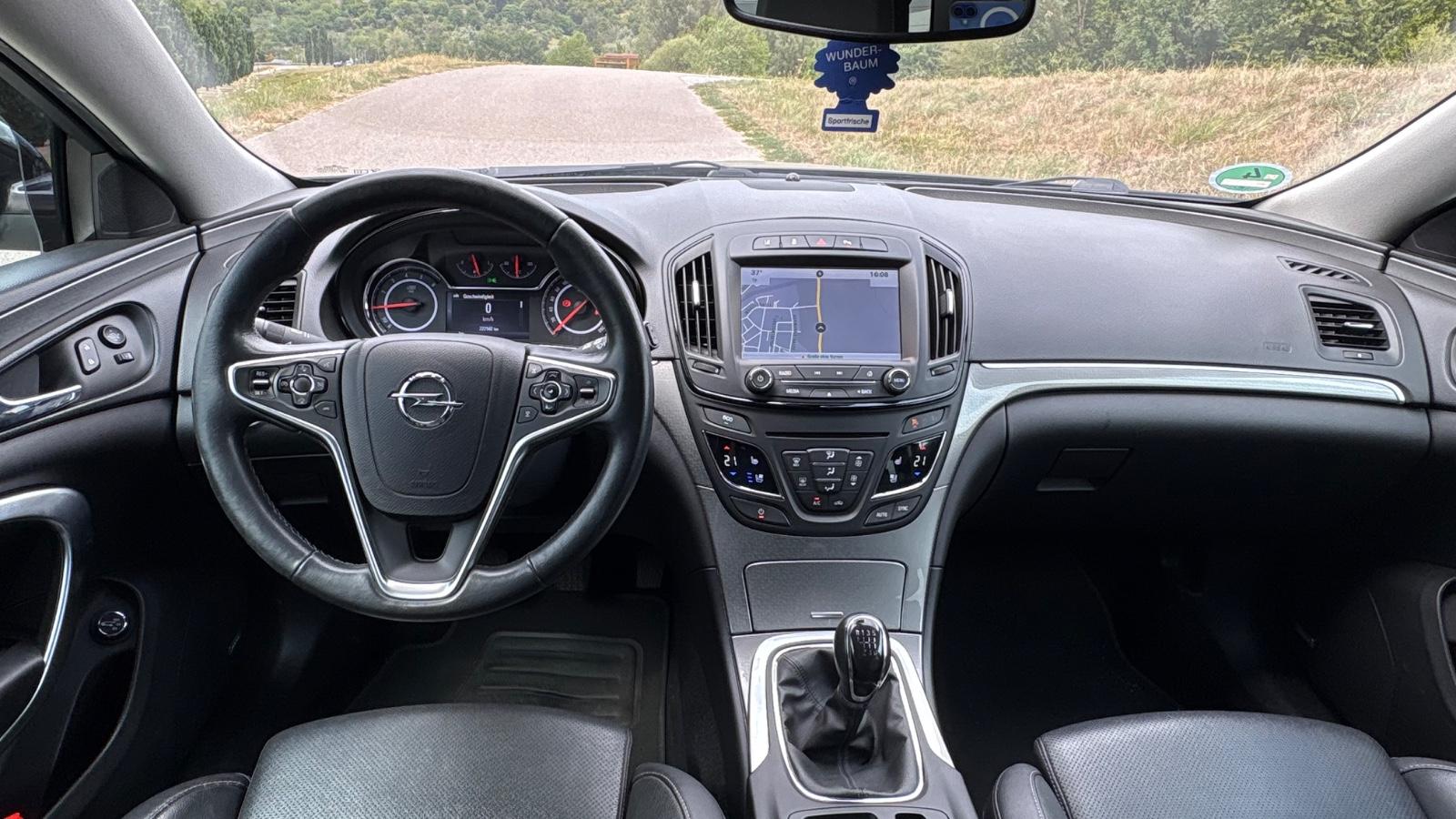 Opel Insignia A Sports Tourer Edition Bose AHK Xenon
