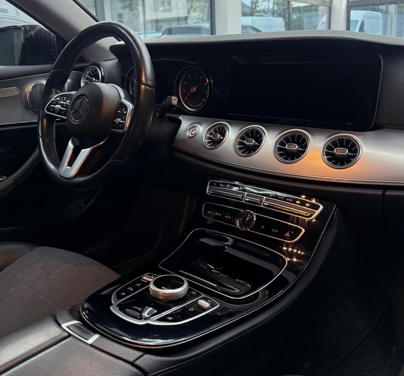 Mercedes-Benz E 200 E Coupe E 200 Avantgarde