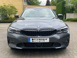 BMW 330i Touring Advantage Line - BMW 330 in Duisburg