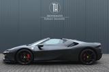 Ferrari SF90 Spider*Matt*ADAS*Carbon*360°*Lift*JBL*AFS* - mit Hybrid-Antrieb: Alcantara, Sitzbelüftung
