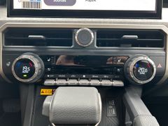 TOYOTA MY25 Tacoma Trailhunter *ON STOCK*