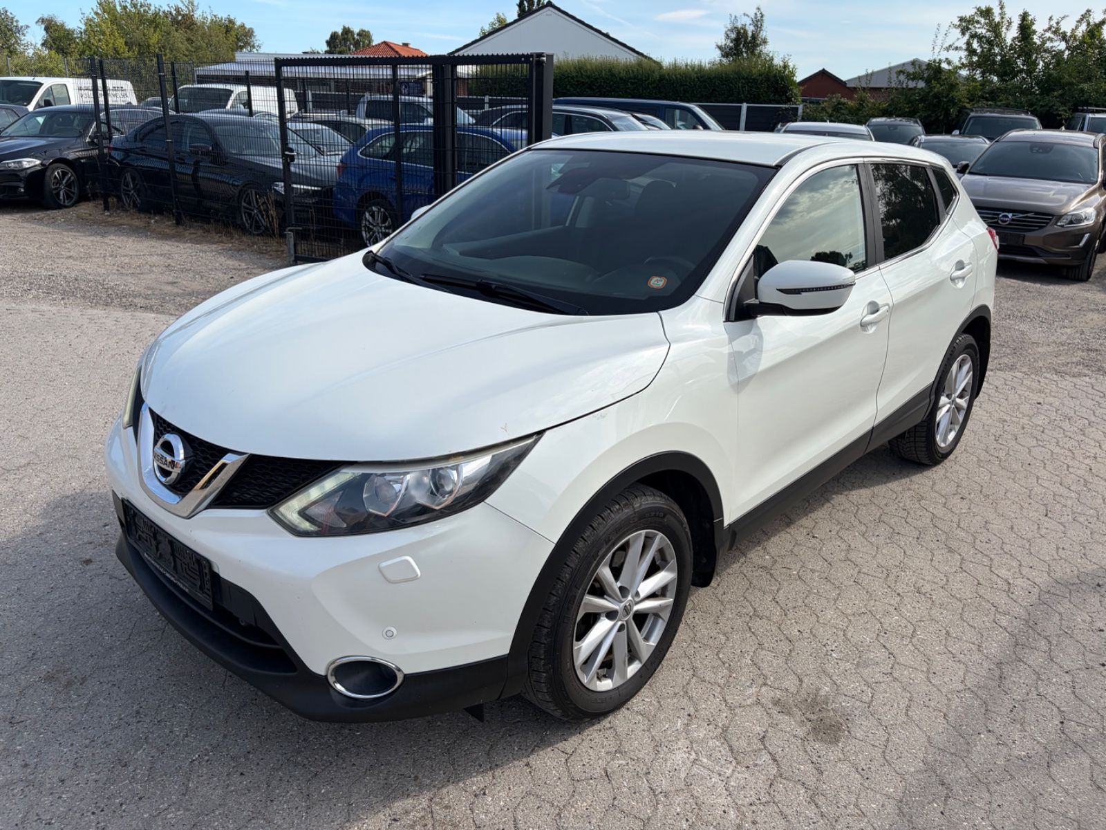 Nissan Nissan Qashqai 1.2 DIG-T Aut Xtronic Led