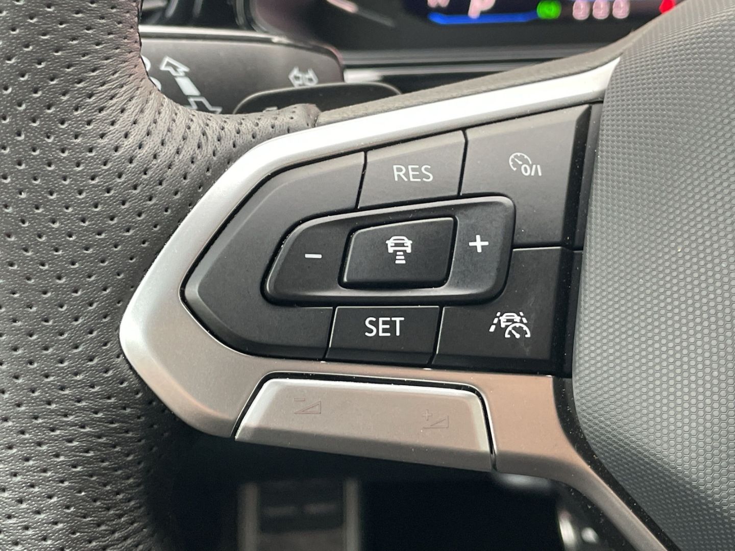 T-Roc 1.5 TSI DSG R-Line Black Style AHK/Kamera