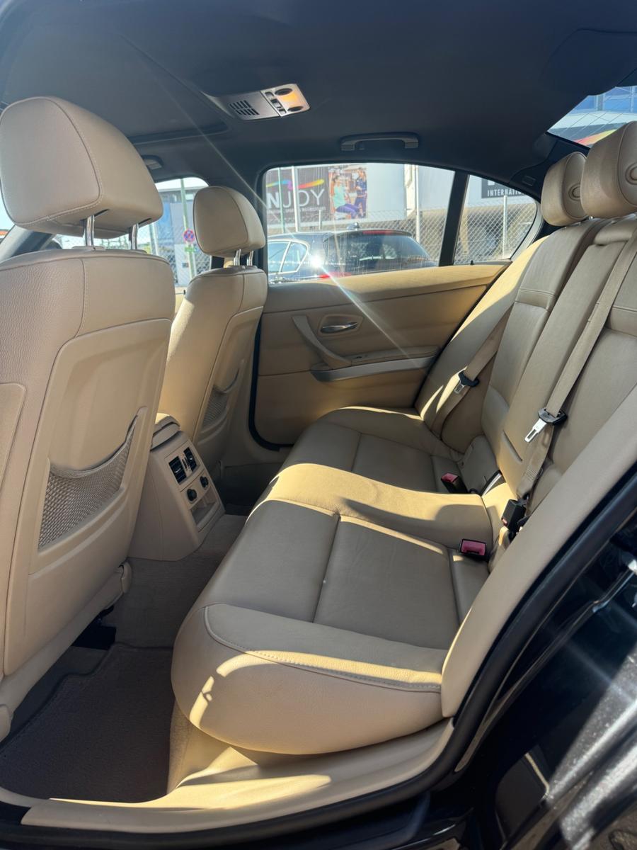 BMW 325i 218CH M SPORT