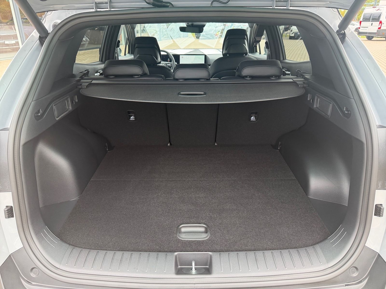 Fahrzeugabbildung Kia SPORTAGE 1.6T AWD DCT BLACK ED SD DRIVE