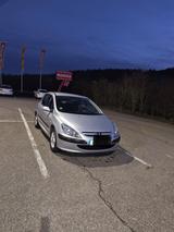 Peugeot 307 - gebrauchte Peugeot 307 aus dem Jahr 2002