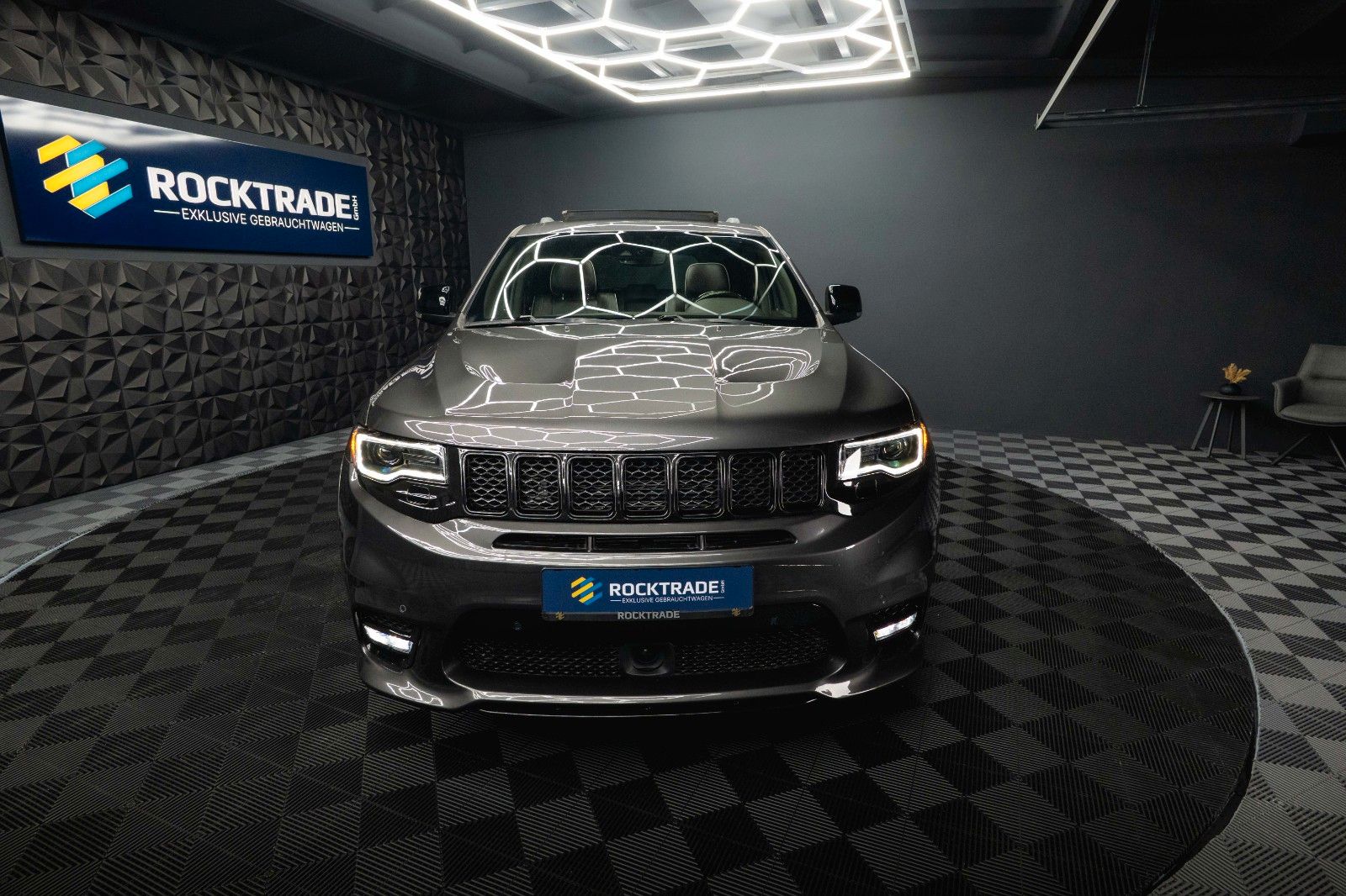 Fahrzeugabbildung Jeep Grand Cherokee 5.7 V8 SRT OVERLAND *Pano*ACC*19%