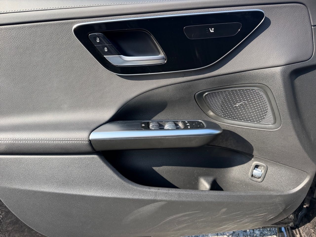 Fahrzeugabbildung Mercedes-Benz C 180 T AMG+NIGHT+AHK+KAMERA+KEYLESS+LED+