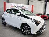 Toyota Aygo 1.0 X-PLAY TEAM-D WHITE & BLACK / 4-TÜRER - Toyota Aygo (X) Black