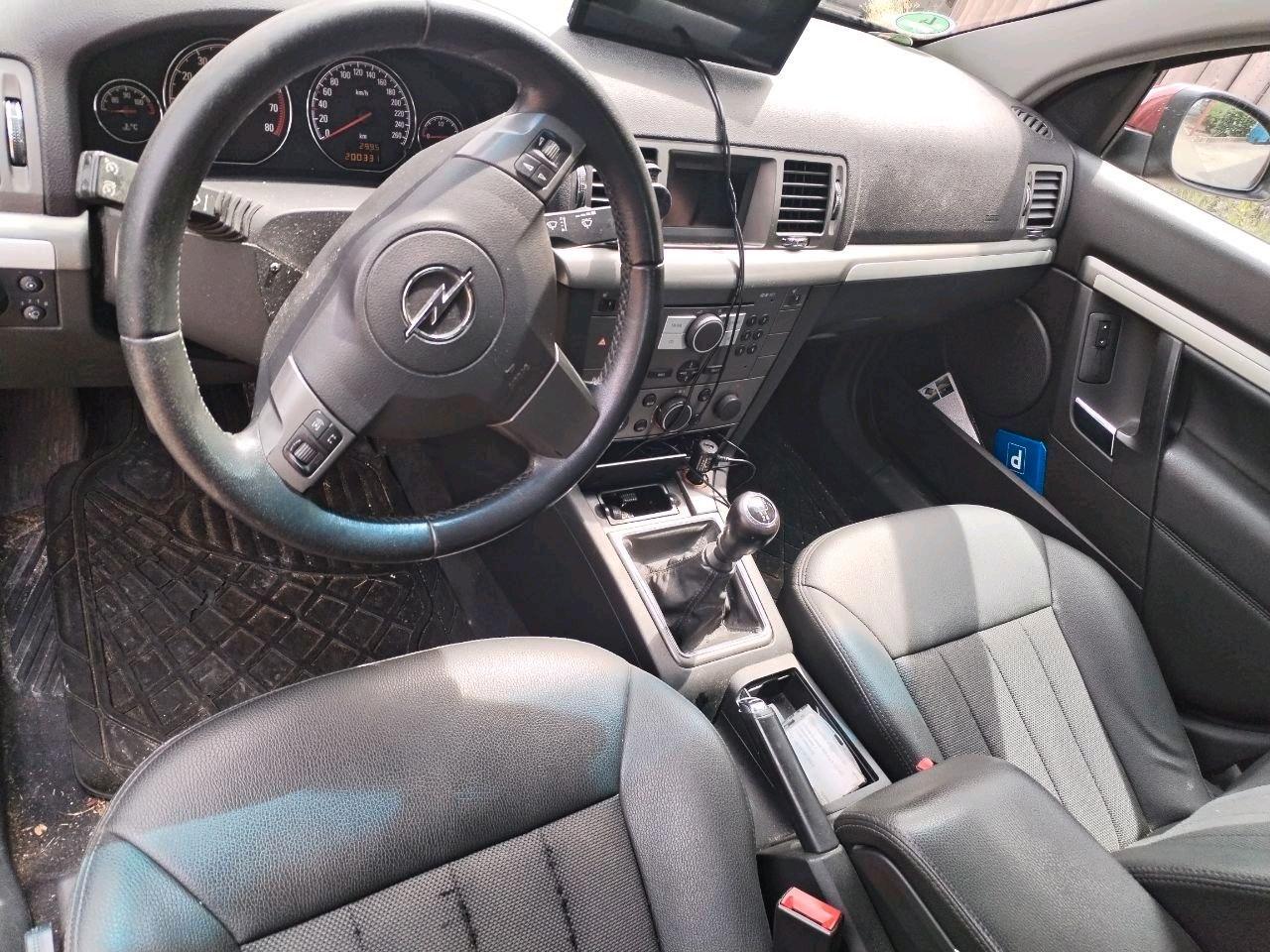Opel Signum 2008 — photo 10