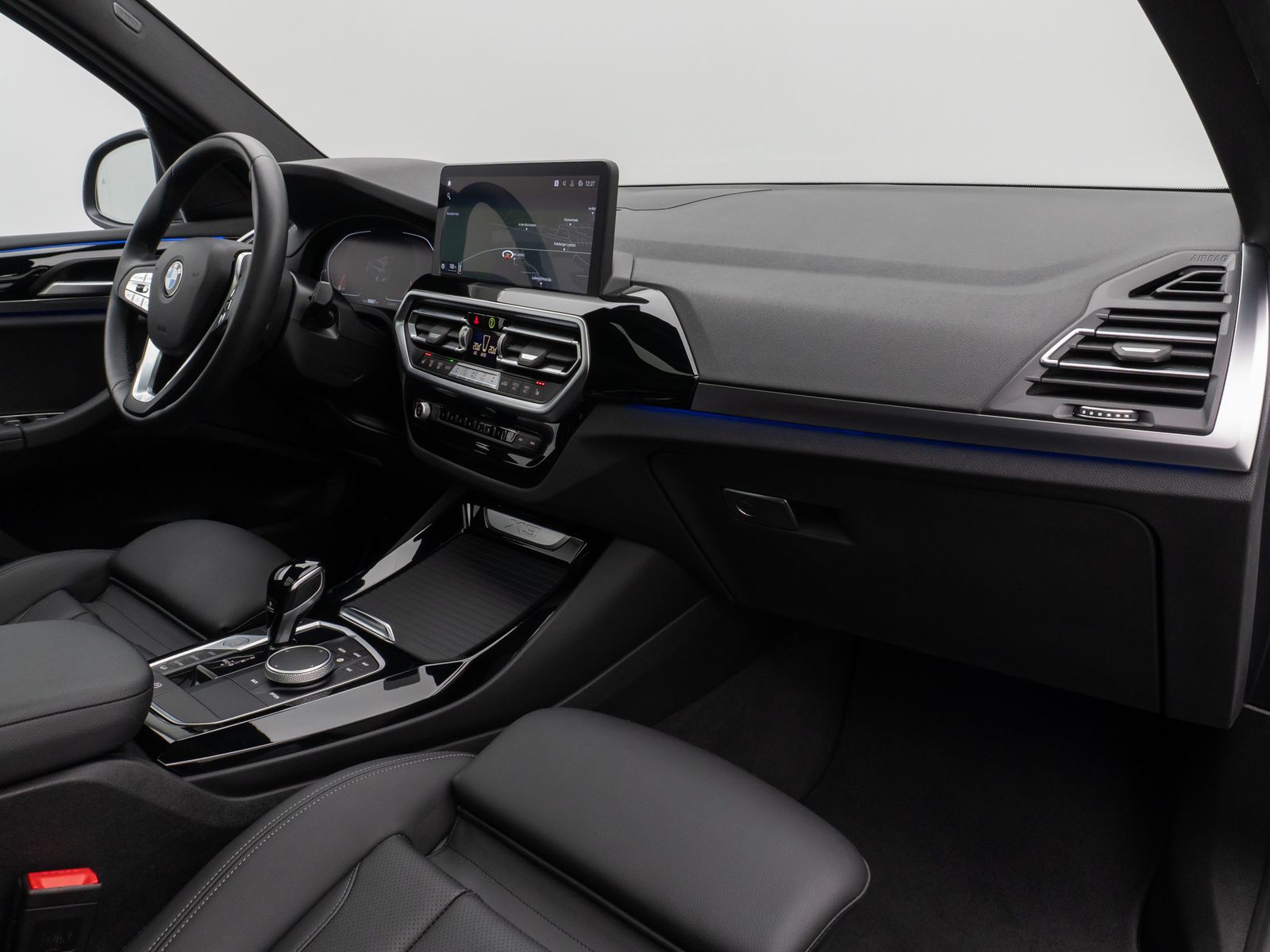 Fahrzeugabbildung BMW X3 xD20d Panor Kamera DAB HiFi Komfort Sport 19"
