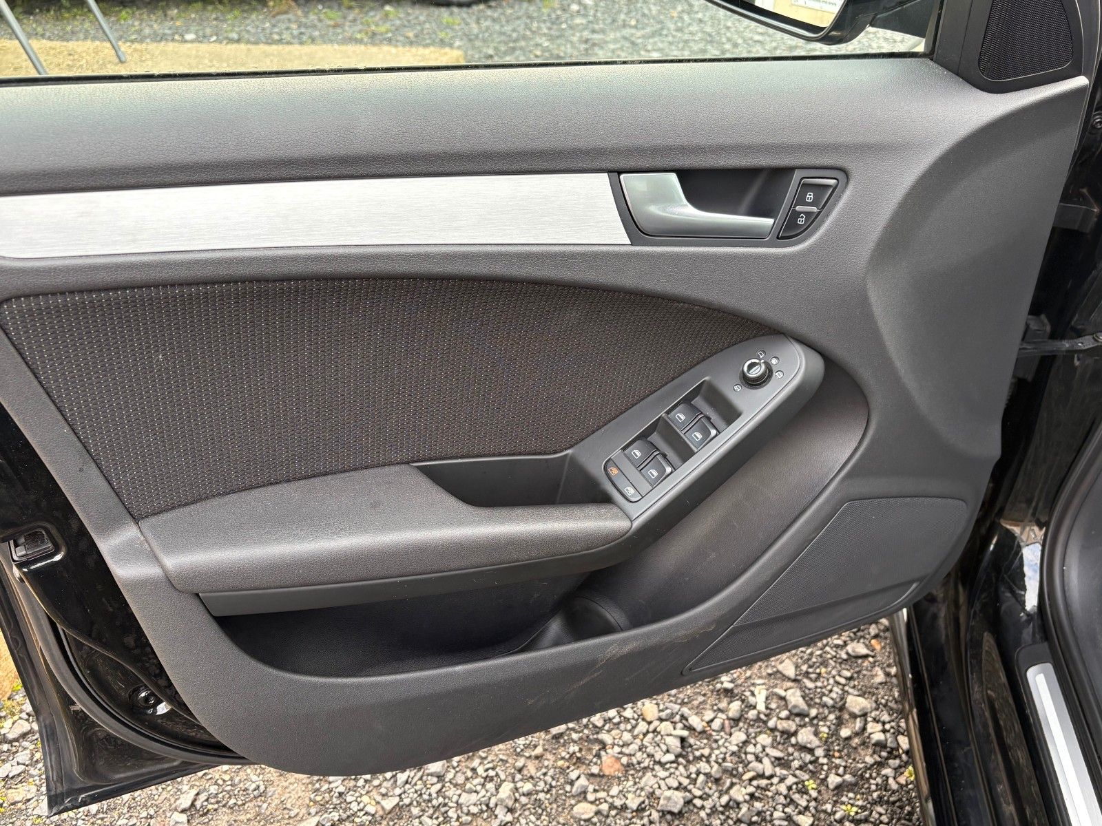 Fahrzeugabbildung Audi A4 Avant 2.0 TDI Aut. S LINE SPORTPAKET plus Nav