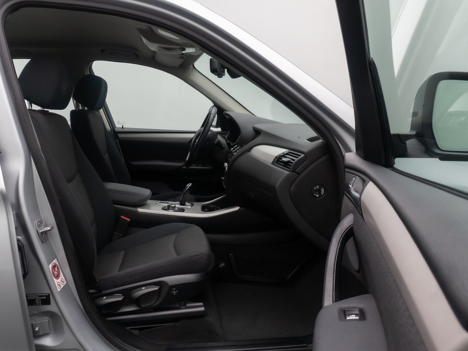 Fahrzeugabbildung BMW X3 xD20d Xenon GeschwindigReg PDC FernlichtAssis