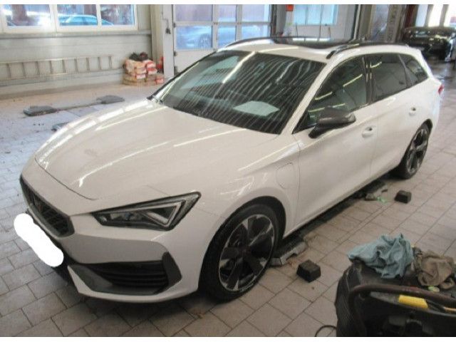 Cupra Leon ST 1.4 e-Hybrid DSG *PANO*LED*GRA*SHZ*