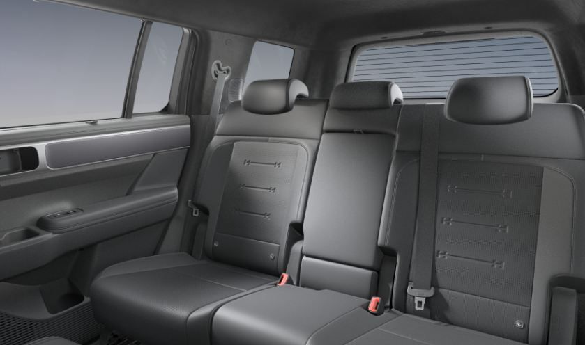 Fahrzeugabbildung Hyundai SANTA FE BLACKLINE SHZ*LHZ*NAVI*PANO*USB*BOSE*