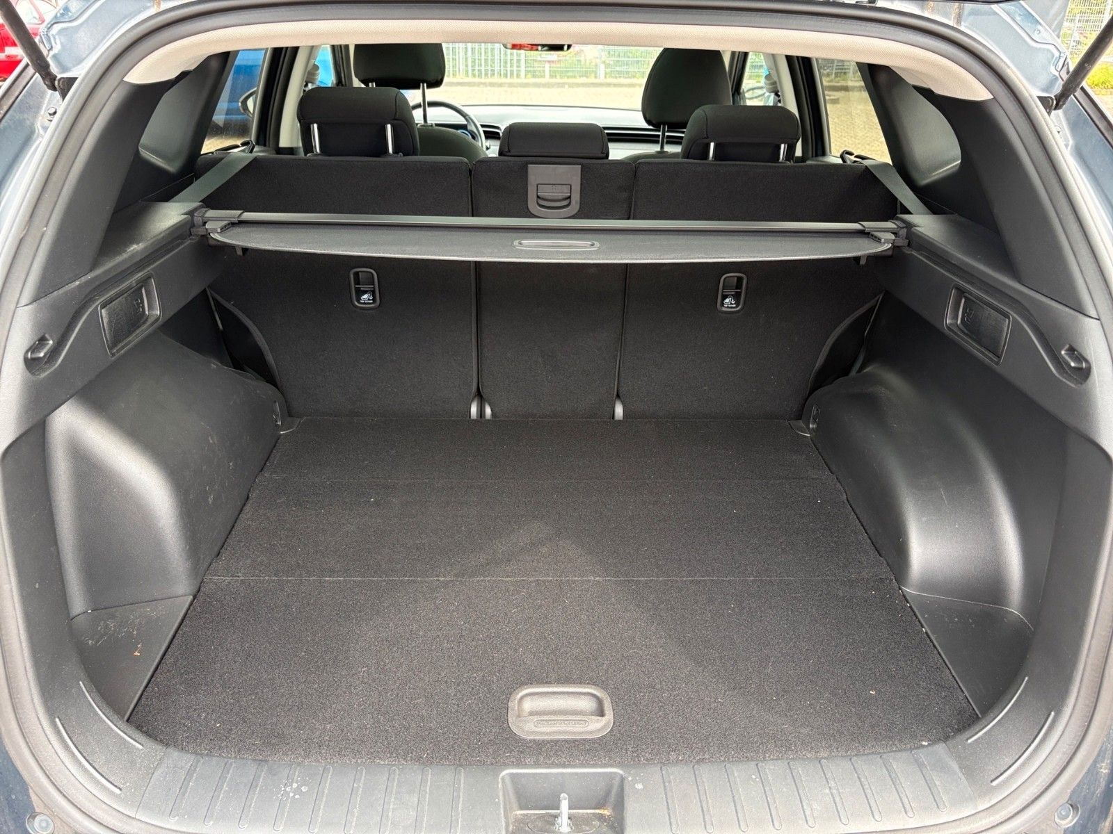 Fahrzeugabbildung Hyundai Tucson Trend Hybrid PANO + Assistenz-Paket