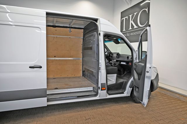 Fahrzeugabbildung Mercedes-Benz Sprinter 319 CDI 3.0 V6 AHK 3,5t Automatik #T136