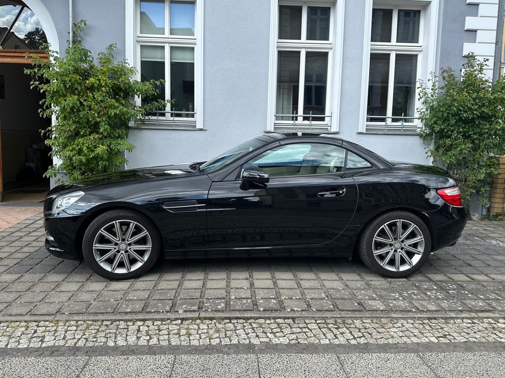 Image of Mercedes-Benz SLK 200