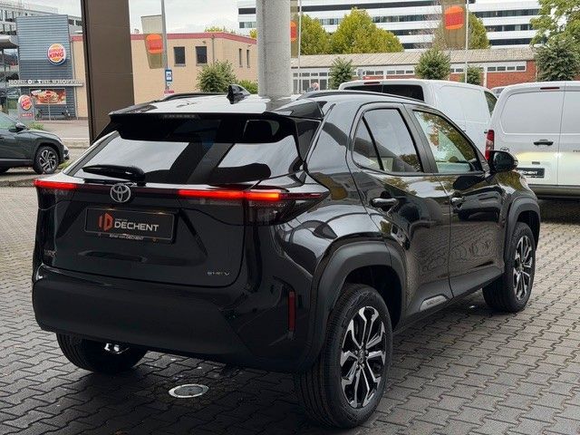 Fahrzeugabbildung Toyota Yaris Cross Teamplayer 1.5l Hybrid Winterpaket