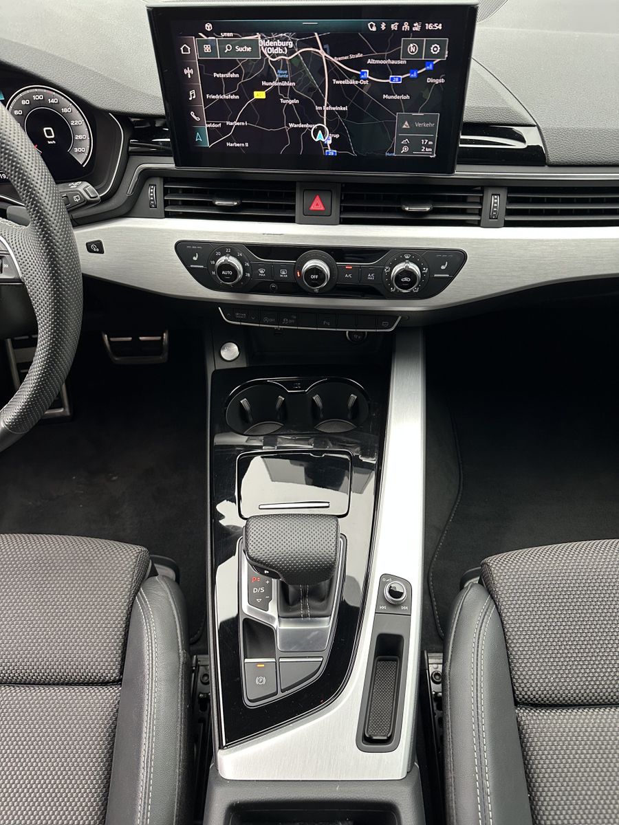 Fahrzeugabbildung Audi A4 Avant 40 TFSI S-Line NAV+LED+AHK+VCOCKPIT+ACC