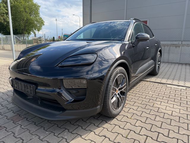 PORSCHE Macan Electric BOSE*AHK*PANORAMA*