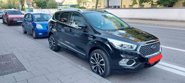 Ford Kuga Vignale AWD 1.5 EcoBoost, 176PS, Pano, Led