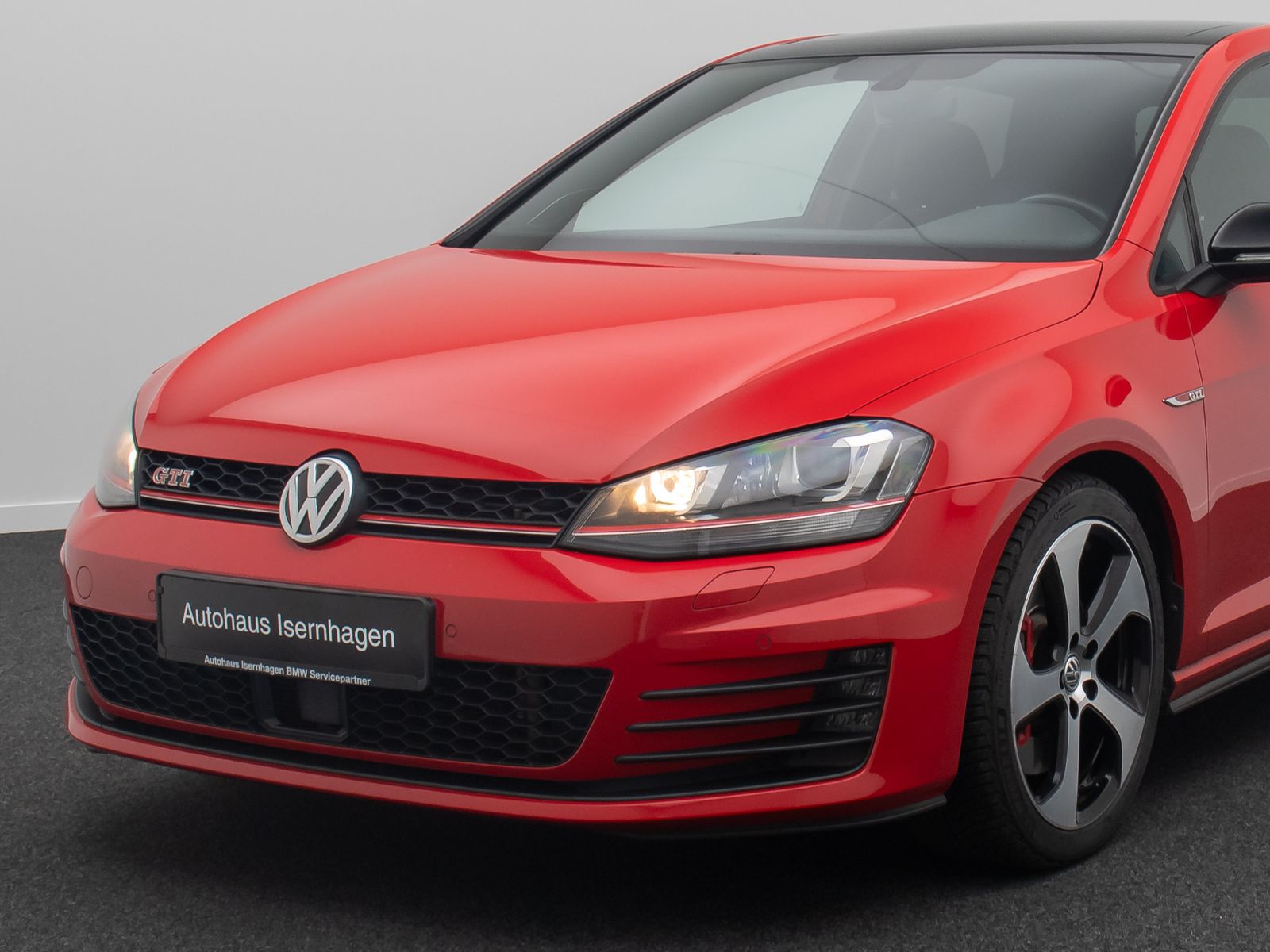 Fahrzeugabbildung Volkswagen Golf GTI Perform Sound PDC Navi Notbrems BiXenon